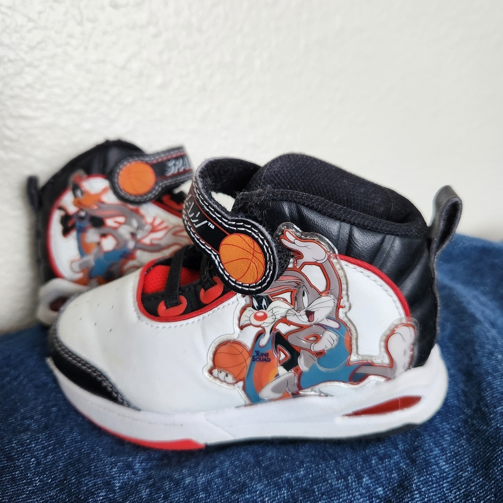 Space Jam Light Up High Top Sneakers Warner Bros. Whie Red Black Size 8/25EU